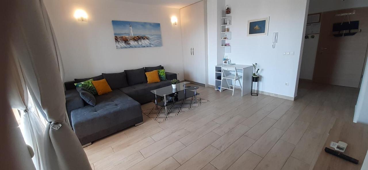 Apart Sa Terasom 250M Od Plaze,Parking,Wi Fi,Rostilj 트로기르 외부 사진